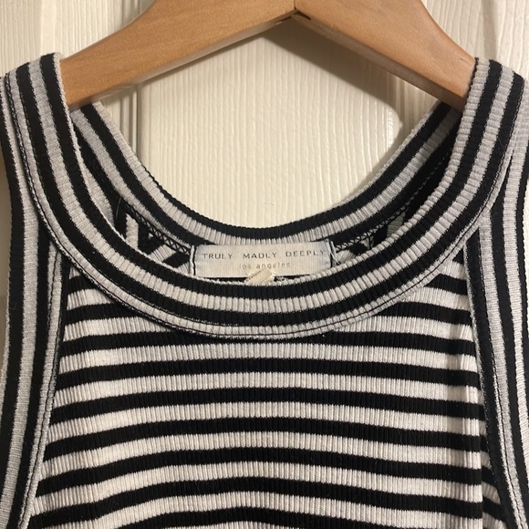 Black/White Truly Madly Deeply Los Angeles Striped Cropped Tank Top Size M - Picture 2 of 5